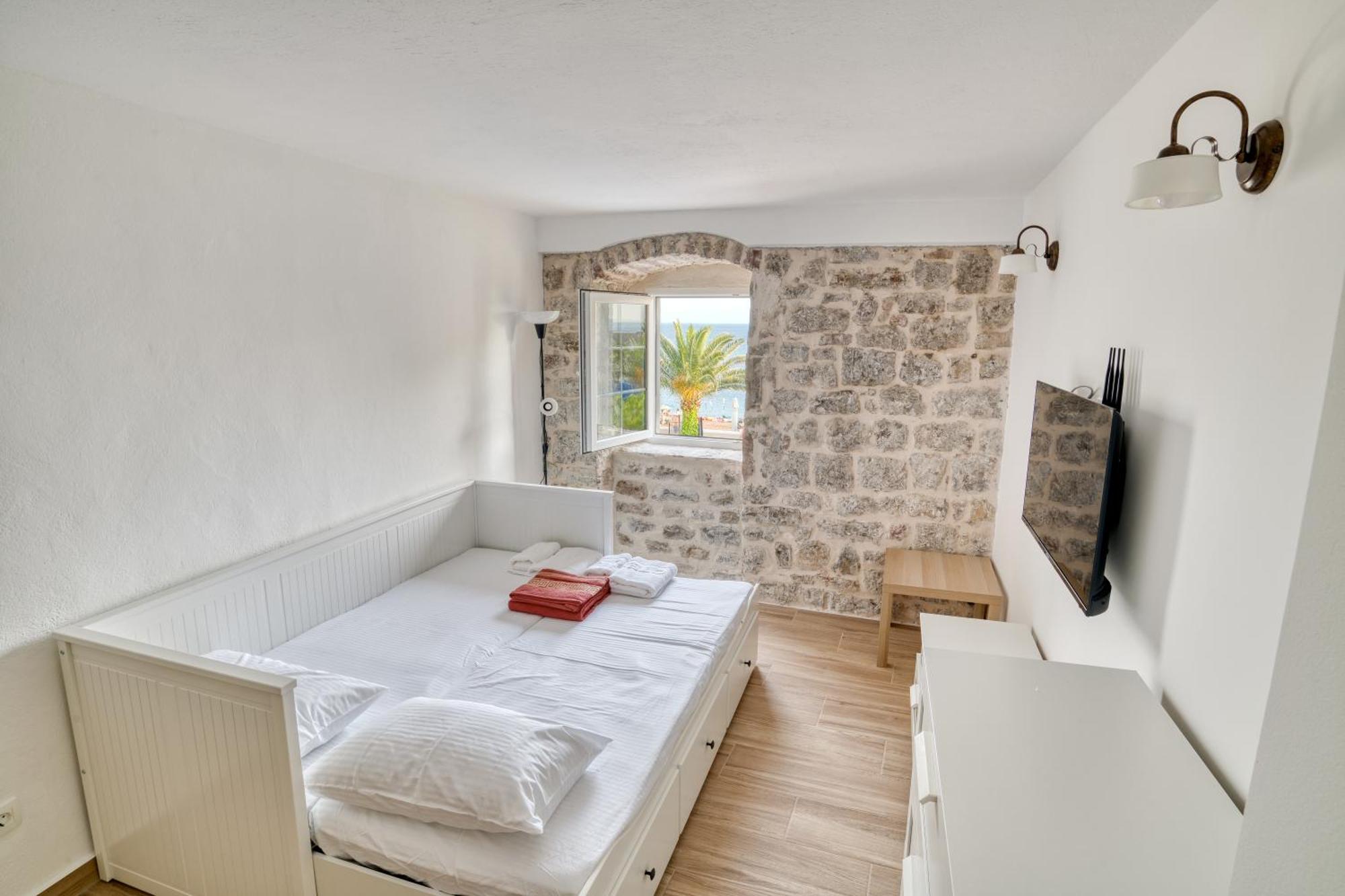 Sm Beach Residence Петровац Экстерьер фото