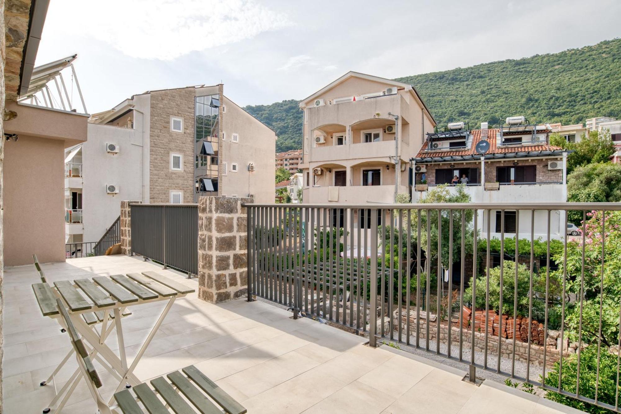 Sm Beach Residence Петровац Экстерьер фото