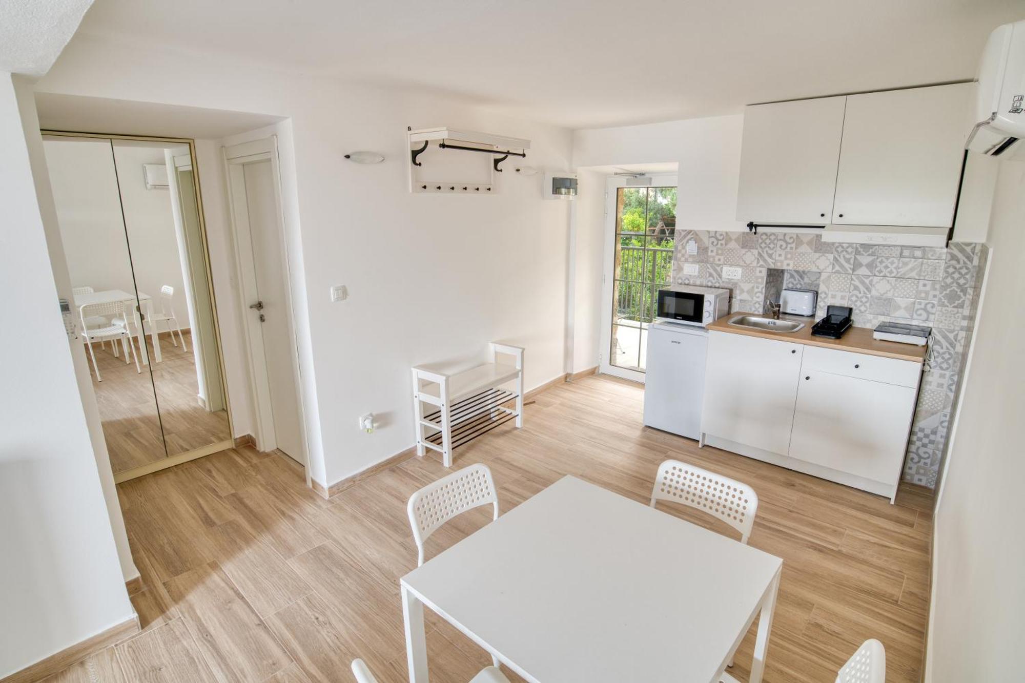Sm Beach Residence Петровац Экстерьер фото